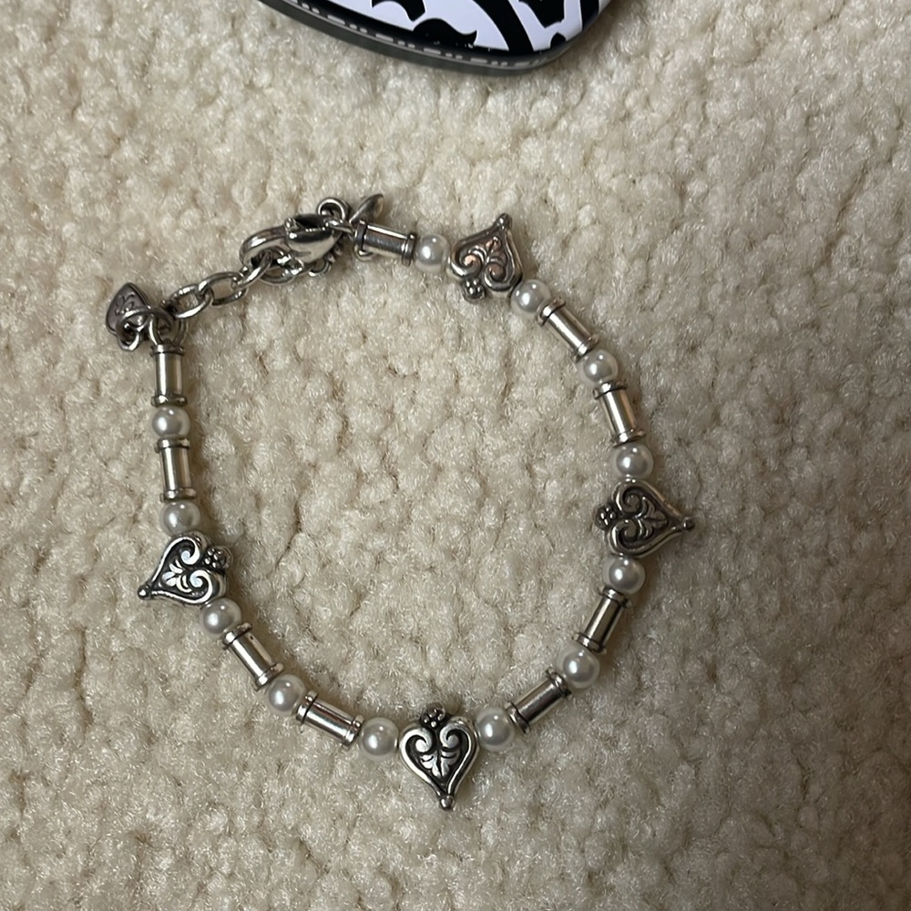 Brighton, pearl and heart bracelet - Picture 3 of 3
